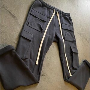 Mens fleece Urban Outfitters sweats, size medium, black color